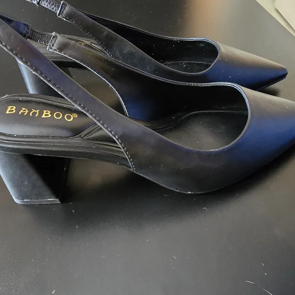 BAMBOO Black Slingback Heels - Picture 4 of 4